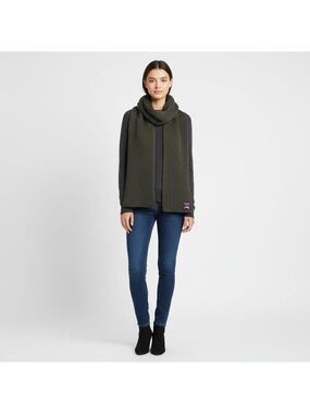 Northern Watters wool grey winter scarf